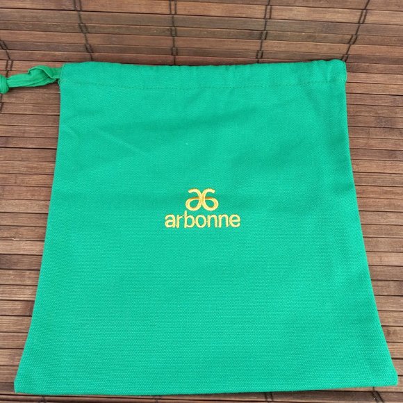 2 Arbonne Green Drawstring Gift Bags Gold Embroidered Logo - Picture 2 of 6
